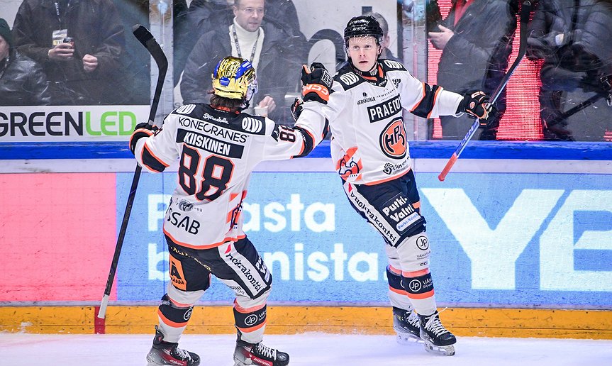 www.liiga.fi